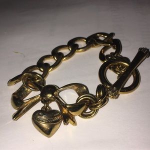 Juicy heart banner bracelet